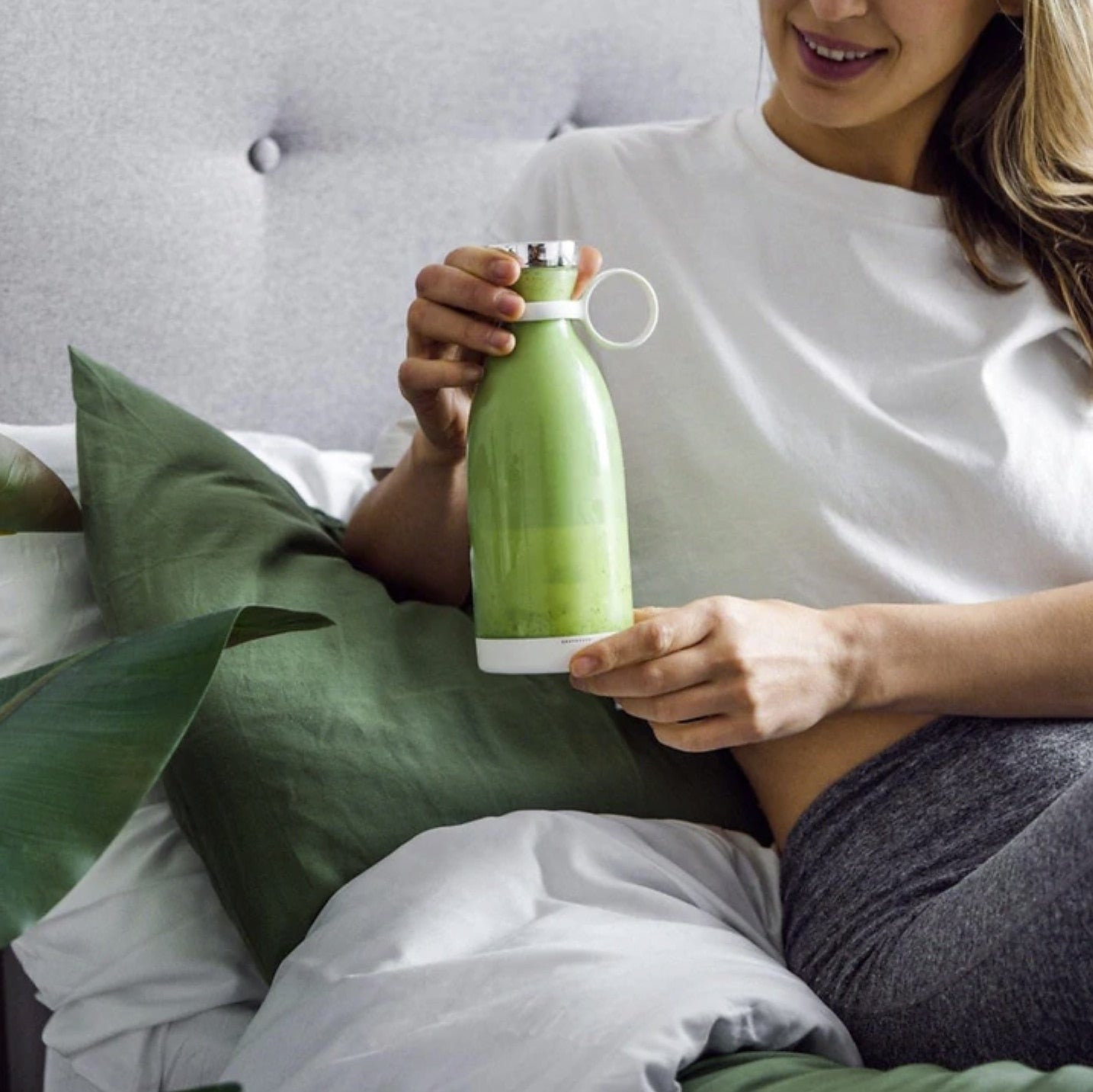 Nourish Luxe Blender Bottle